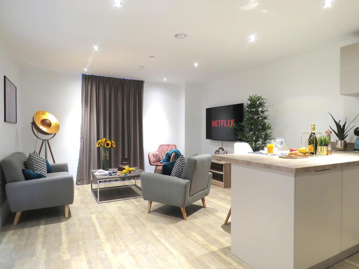 Tudors Esuites Birmingham Corporate Apartments Экстерьер фото