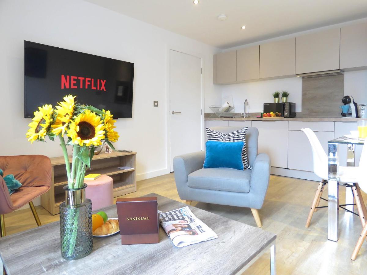 Tudors Esuites Birmingham Corporate Apartments Экстерьер фото